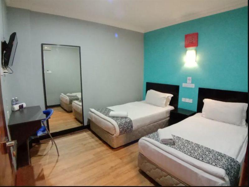 Switz Paradise Hotel - 5 Minute Walk To Centre Point And 10 Minute Walk To Waterfront- Κότα Κιναμπαλού Εξωτερικό φωτογραφία