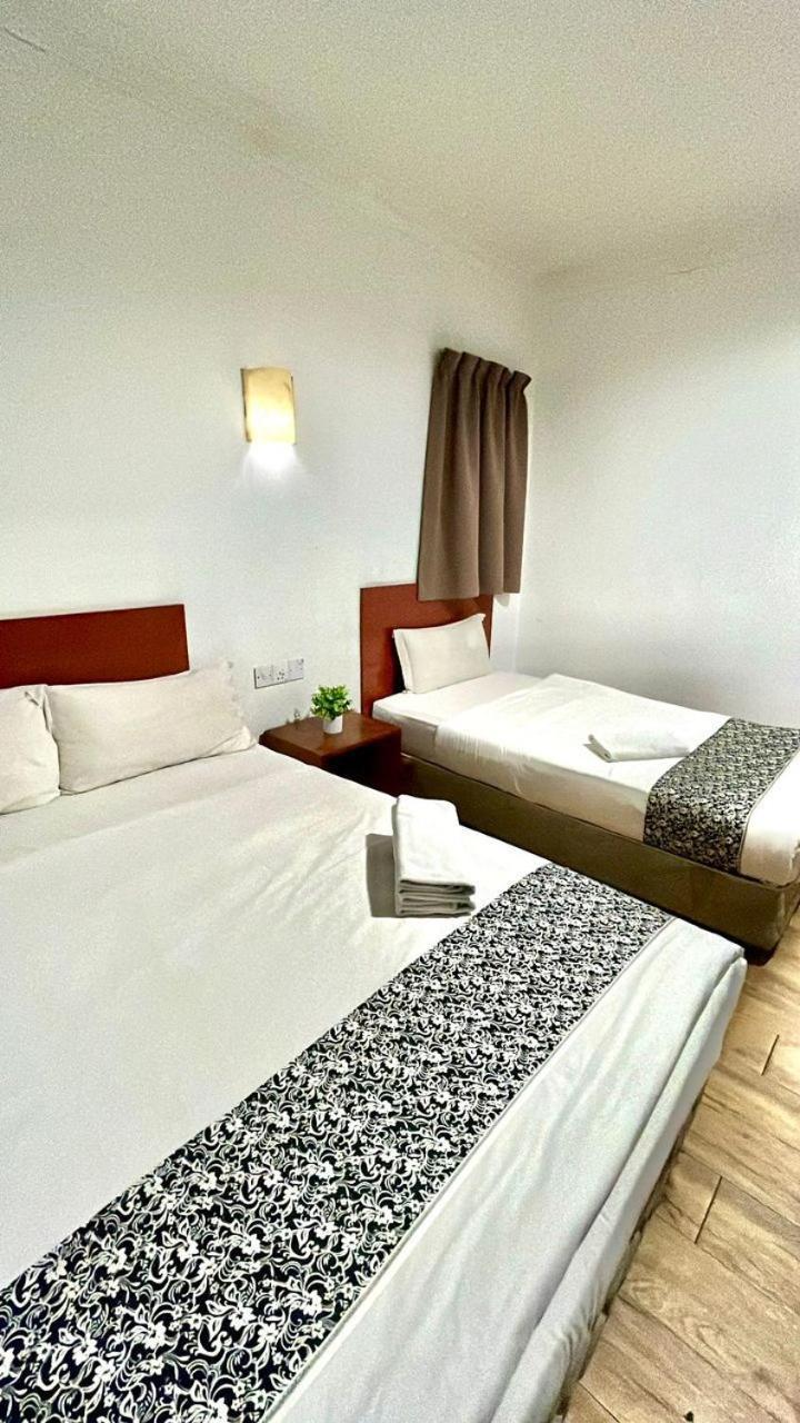 Switz Paradise Hotel - 5 Minute Walk To Centre Point And 10 Minute Walk To Waterfront- Κότα Κιναμπαλού Εξωτερικό φωτογραφία